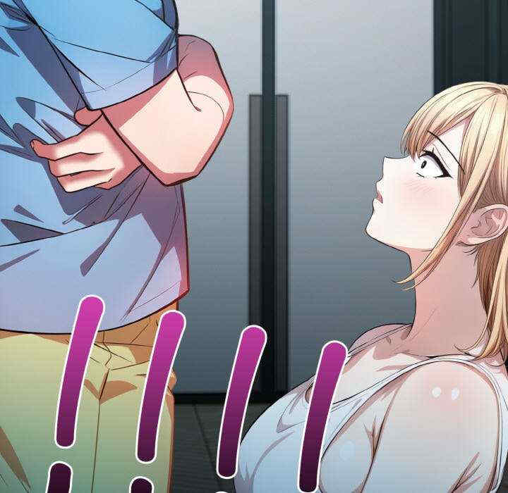 被隔壁房的男人NTR